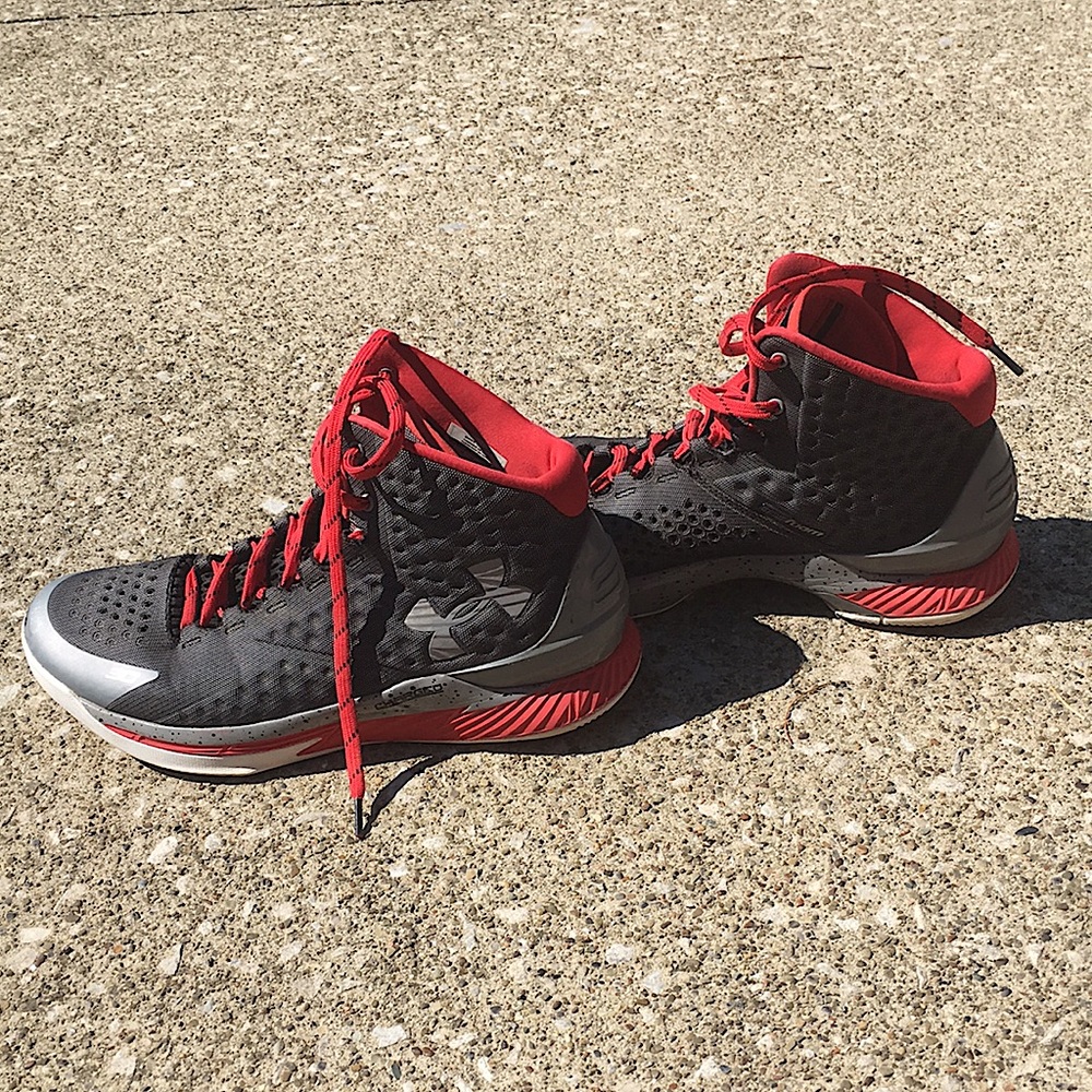 Men’s 11 Under Amour Steph Curry Charged Shoes